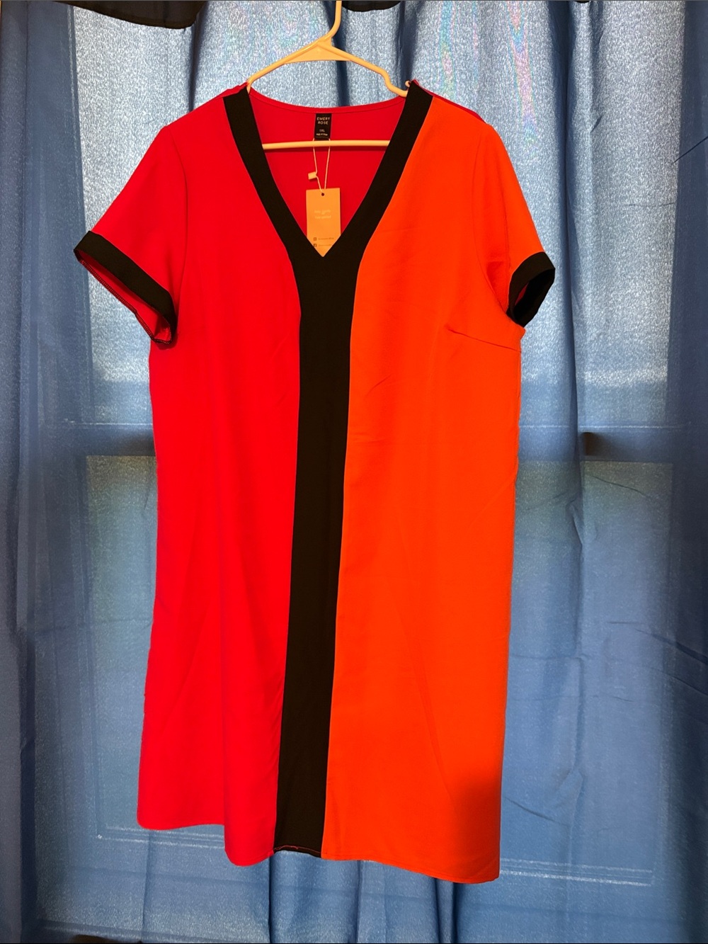 Color-Block V-Neck Women’s Top - Red & Orange with Black Trim